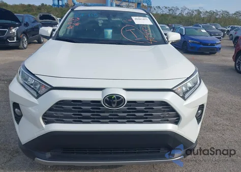 2021 Toyota Rav4 Limited z USA, uszkodzony, nr VIN JTMY1RFV2MD083713